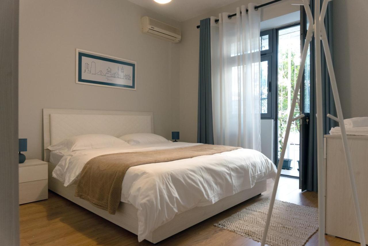 City Center Apartment Tirana Buitenkant foto